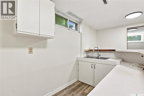 1401 10Th Street E, Saskatoon, SK - Indoor Photo Showing Kitchen With Double Sink