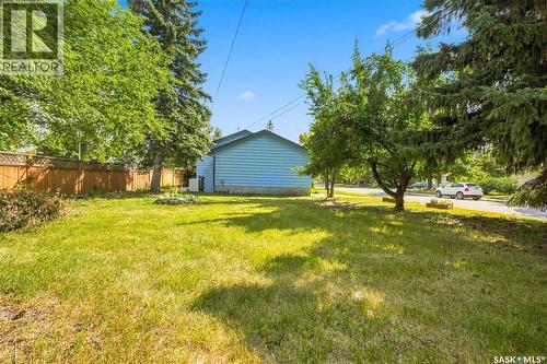 1401 10Th Street E, Saskatoon, SK - Outdoor