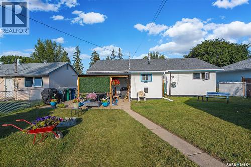 229 U Avenue N, Saskatoon, SK - Outdoor