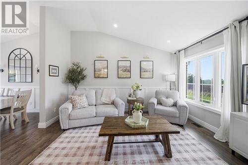 1663 Meadowlark Way, Val Caron, ON - Indoor Photo Showing Living Room