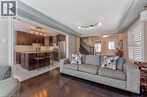 76 Ruhl Drive S, Milton, ON - Indoor Photo Showing Living Room