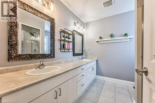 76 Ruhl Drive S, Milton, ON - Indoor Photo Showing Bathroom