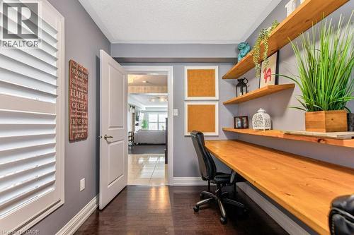 76 Ruhl Drive S, Milton, ON - Indoor
