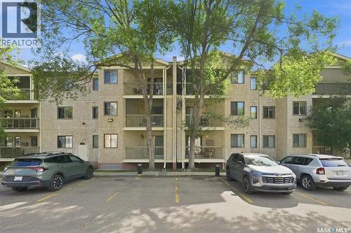 203 525 5Th Avenue N, Saskatoon, SK - Outdoor With Balcony With Facade