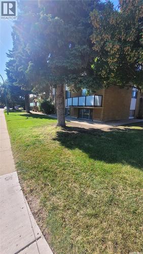 4 111 St Lawrence Crescent, Saskatoon, SK - Outdoor