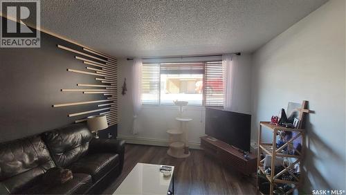 4 111 St Lawrence Crescent, Saskatoon, SK - Indoor