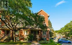 B - 6722 JEANNE D'ARC BOULEVARD N Ottawa, ON K1C 6E9