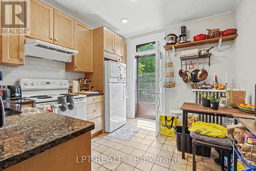 475 Maclaren Street, Ottawa, ON - Indoor Photo Showing Kitchen