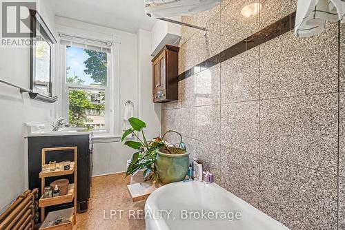 475 Maclaren Street, Ottawa, ON - Indoor