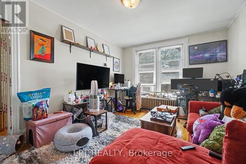 475 Maclaren Street, Ottawa, ON - Indoor Photo Showing Living Room