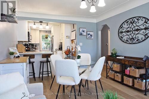 7 Lampton Place, Hamilton, ON - Indoor Photo Showing Dining Room