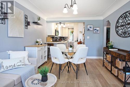 7 Lampton Place, Hamilton, ON - Indoor Photo Showing Dining Room