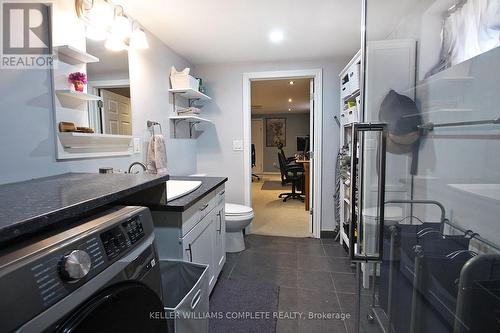 7 Lampton Place, Hamilton, ON - Indoor Photo Showing Laundry Room