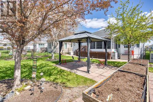 Lovely Gazebo, Ideal For Entertaining + Relaxation - 58 Decaria Boulevard, Perth, ON - Outdoor
