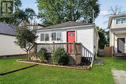 8 DAVID STREET  St. Catharines (Western Hill), ON L2S 1C2