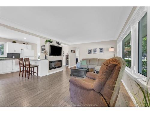 22 Danforth, Leamington, ON - Indoor Photo Showing Living Room With Fireplace