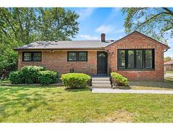 1905 NORFOLK Street  Windsor, ON N9E 1H6