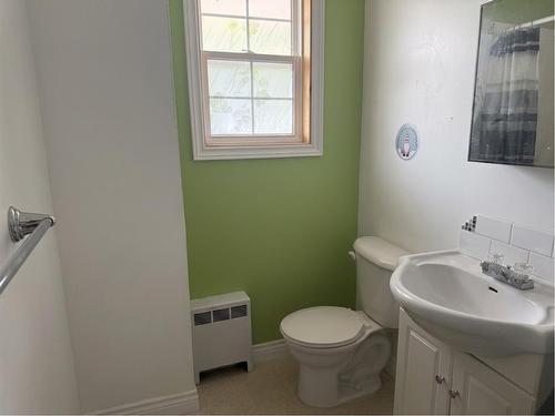 96 Hodgewater Line, Cbn, NL - Indoor Photo Showing Bathroom