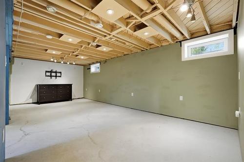 509 Rosseau Ave, Winnipeg, MB - Indoor Photo Showing Basement