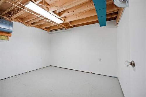 509 Rosseau Ave, Winnipeg, MB - Indoor Photo Showing Basement