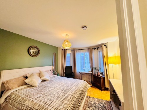 Master Bedroom - 9435 Rue Riverin, Brossard, QC - Indoor Photo Showing Bedroom
