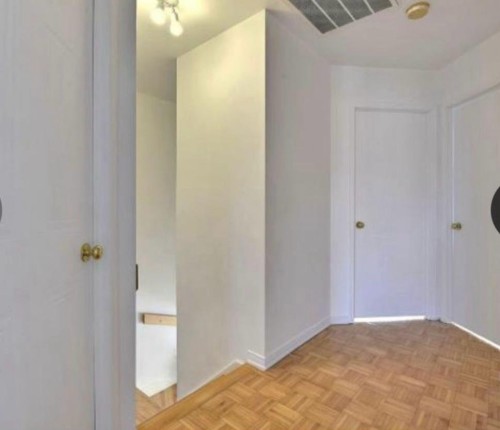 Passageway - 9435 Rue Riverin, Brossard, QC - Indoor Photo Showing Other Room