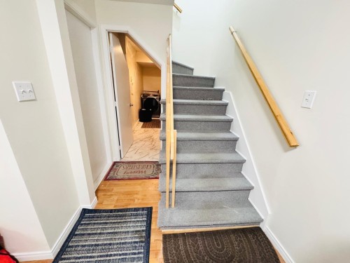 Staircase - 9435 Rue Riverin, Brossard, QC - Indoor Photo Showing Other Room