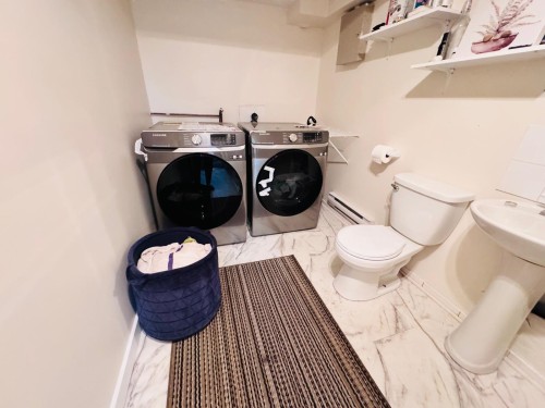 Laundry - 9435 Rue Riverin, Brossard, QC - Indoor Photo Showing Laundry Room
