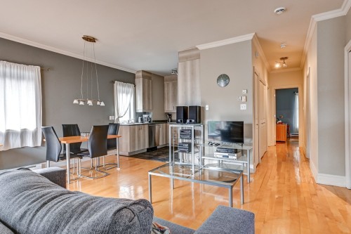 Overall view - 683 Rue St-Timothée, Montréal (Ville-Marie), QC - Indoor Photo Showing Living Room
