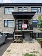 1984 Rue Papineau  Longueuil (Le Vieux-Longueuil), QC J4K 3L6