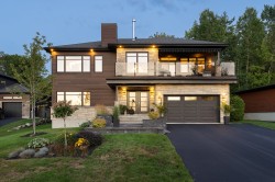 442 Rue du Docteur-John-A.-Bryant  Magog, QC J1X 0V4