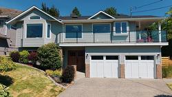 1434 Mt Dufferin Drive  Kamloops, BC V2E 1S1