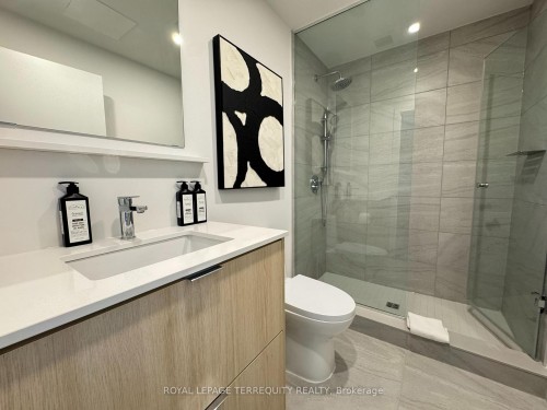 309-100 Carrick Trail, Gravenhurst, ON - Indoor Photo Showing Bathroom