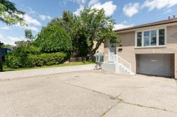 676 Abana Road  Mississauga, ON L5A 1H4