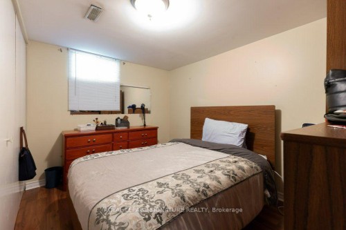 676 Abana Road, Mississauga, ON 