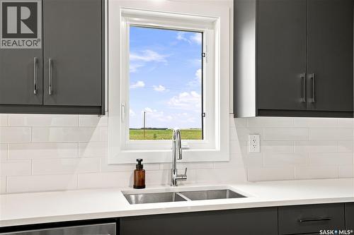 902 Bentley Manor, Saskatoon, SK - Indoor Photo Showing Kitchen With Double Sink