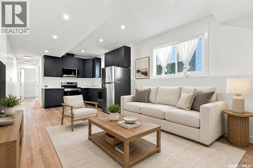 902 Bentley Manor, Saskatoon, SK - Indoor Photo Showing Living Room