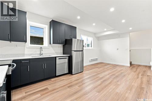 902 Bentley Manor, Saskatoon, SK - Indoor Photo Showing Kitchen With Stainless Steel Kitchen