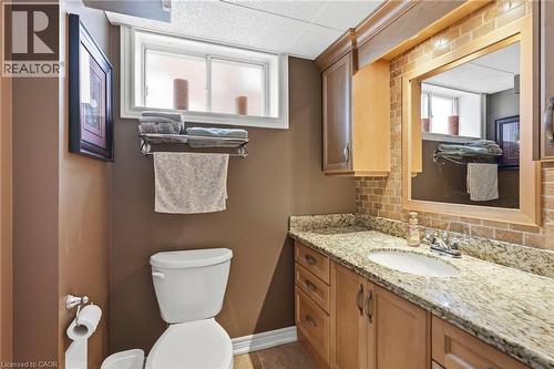 3 Mitchell Avenue, Hamilton, ON - Indoor Photo Showing Bathroom