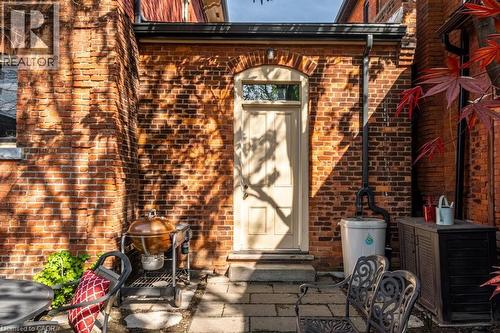 58 Wellington Street S, Hamilton, ON - Outdoor