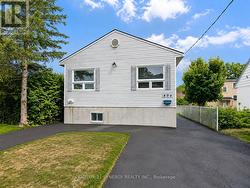 B - 404 DIEPPE STREET Ottawa, ON K1L 6V4
