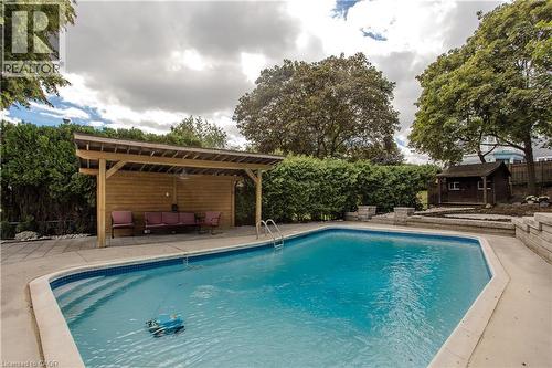 892 North Shore Boulevard W, Burlington, ON - Outdoor With In Ground Pool With Backyard