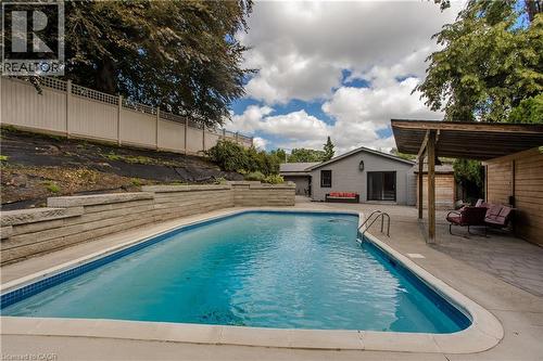 892 North Shore Boulevard W, Burlington, ON - Outdoor With In Ground Pool