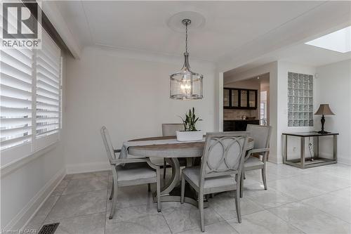892 North Shore Boulevard W, Burlington, ON - Indoor Photo Showing Dining Room