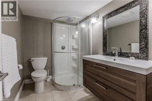 892 North Shore Boulevard W, Burlington, ON - Indoor Photo Showing Bathroom