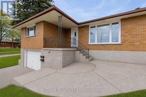 28 Hoffman Street, Kitchener, ON - Outdoor With Exterior