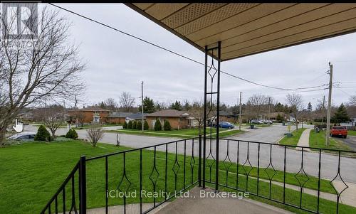 28 Hoffman Street, Kitchener, ON - Outdoor