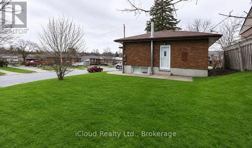28 Hoffman Street, Kitchener, ON - Outdoor