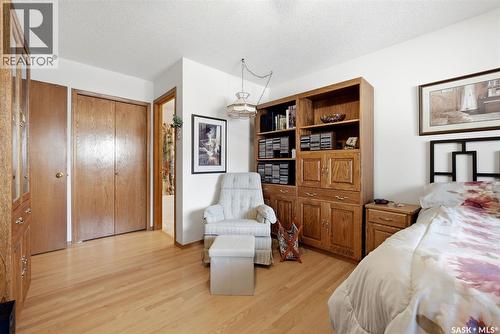3309 Brookshire Lane, Regina, SK - Indoor Photo Showing Bedroom
