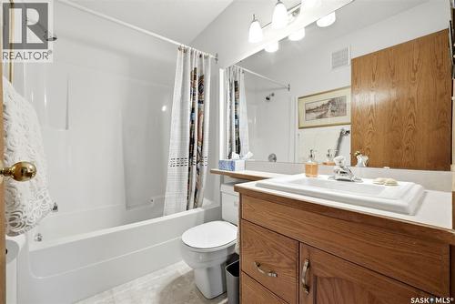 3309 Brookshire Lane, Regina, SK - Indoor Photo Showing Bathroom